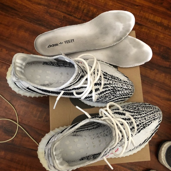 Yeezy 350 V2 zebras - Picture 4 of 6
